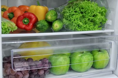 冰箱滋生細菌怎么辦？專家教你正確使用和清潔冰箱，兼談預包裝食品與散裝食品管理