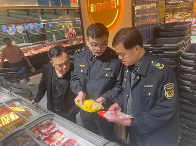 寧遠(yuǎn) 護(hù)航節(jié)日市場，讓市民放心“宵”費預(yù)包裝與散裝食品